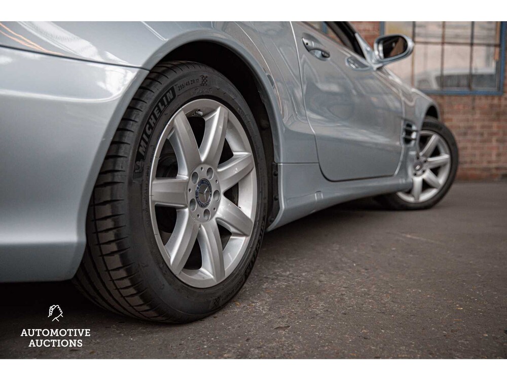 Mercedes-Benz SL500 Roadster 5.0 V8 R230 306hp 2002, 38-GLR-1 -Youngtimer-