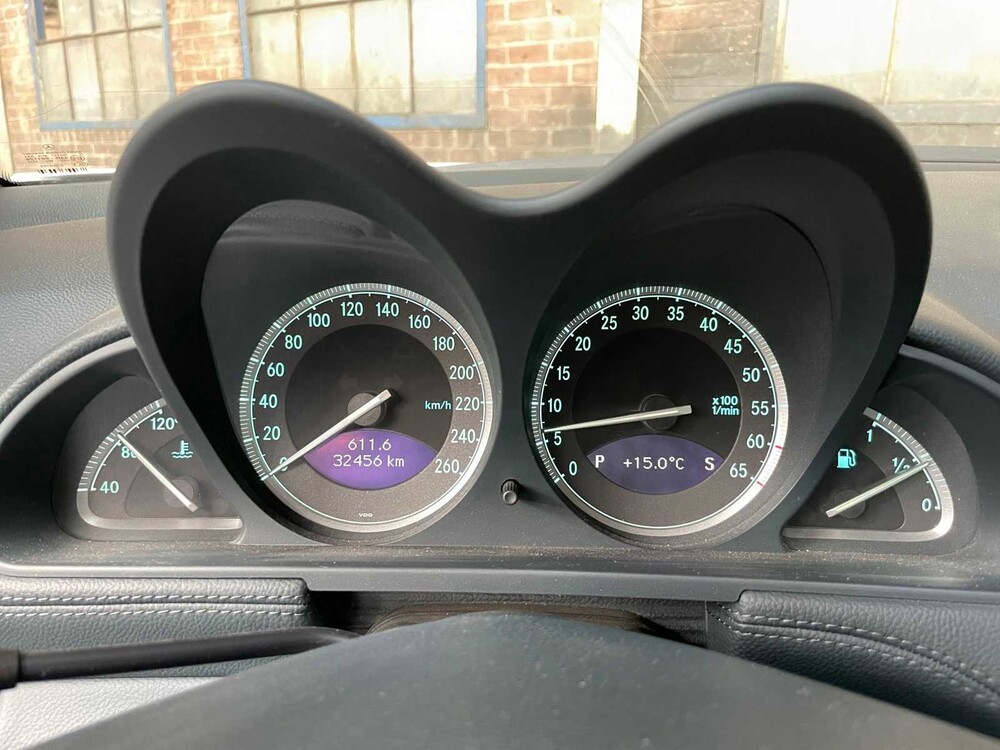 Mercedes-Benz SL500 Roadster 5.0 V8 R230 306hp 2002, 38-GLR-1 -Youngtimer-