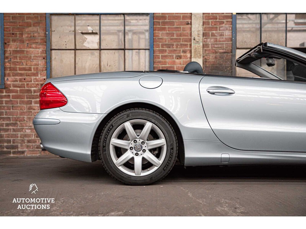 Mercedes-Benz SL500 Roadster 5.0 V8 R230 306hp 2002, 38-GLR-1 -Youngtimer-