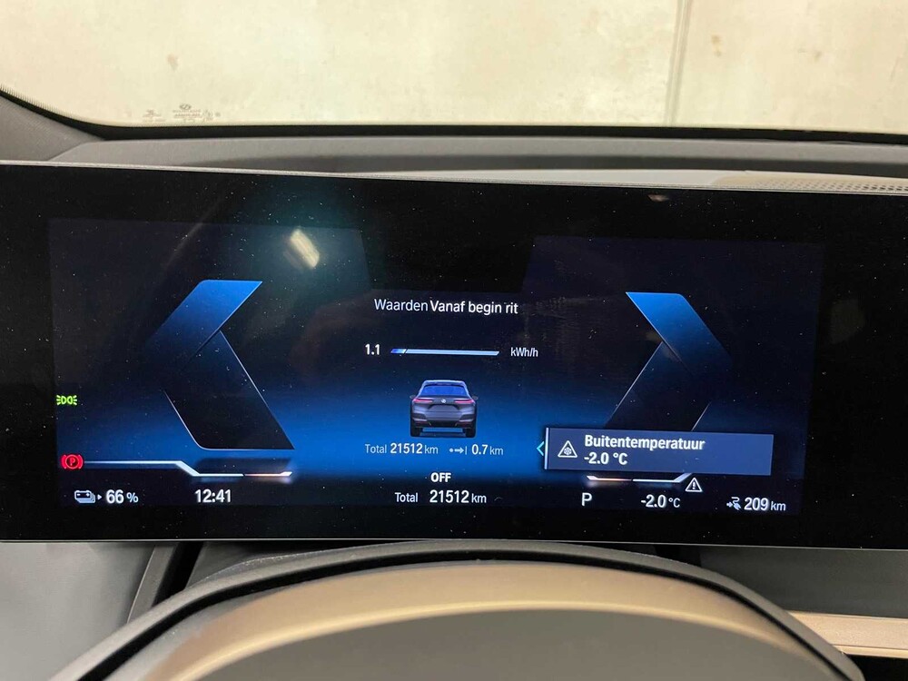 BMW iX xDrive40 High Executive 77 kWh I20 326PS 2021 ORIG-NL, N-370-HJ