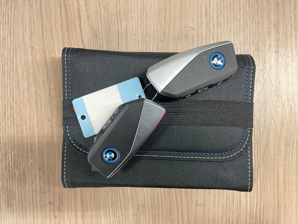 BMW iX xDrive40 High Executive 77 kWh I20 326PS 2021 ORIG-NL, N-370-HJ