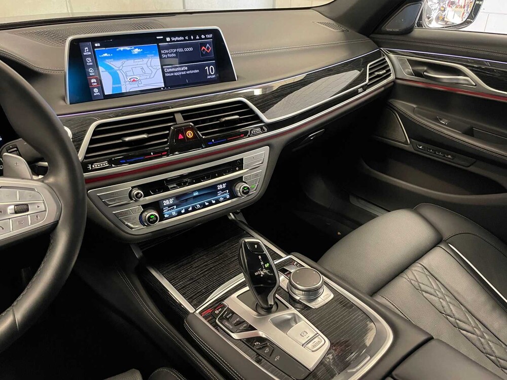 BMW 740d M-Sport xDrive High Executive G11 340PS 2022 ORIG-NL 7er, P-964-RZ