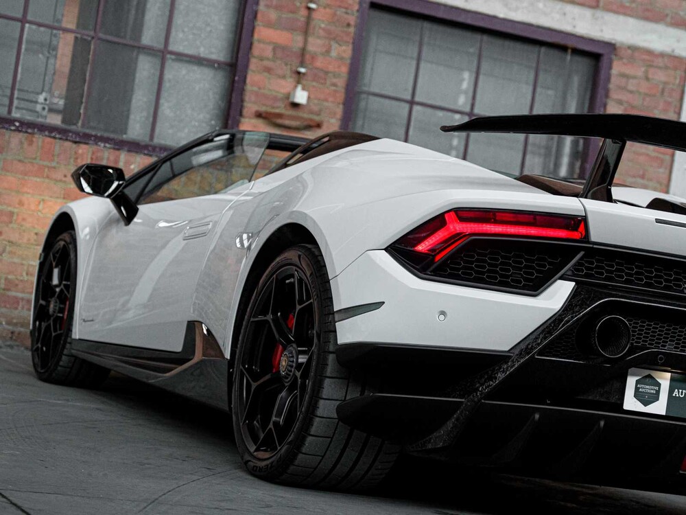 Lamborghini Huracan Performante Spyder 5.2 V10 640pk 2019