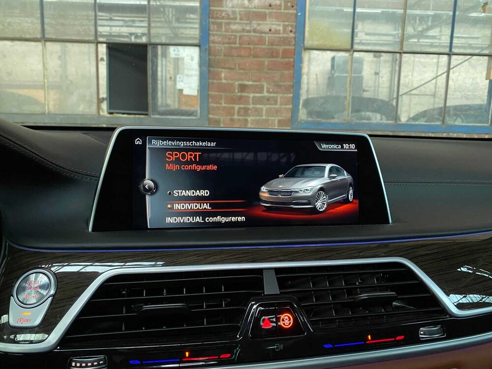 BMW 750Li M-Sport xDrive G12 449pk 2016 7-serie