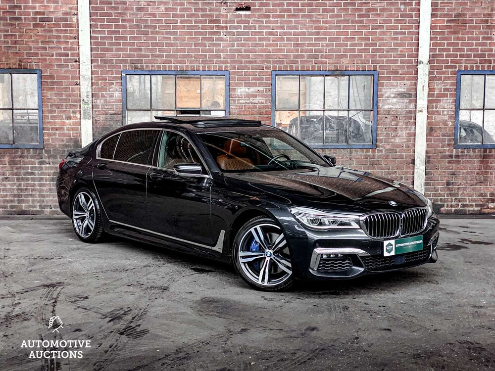 BMW 750Li M-Sport xDrive G12 449pk 2016 7-serie
