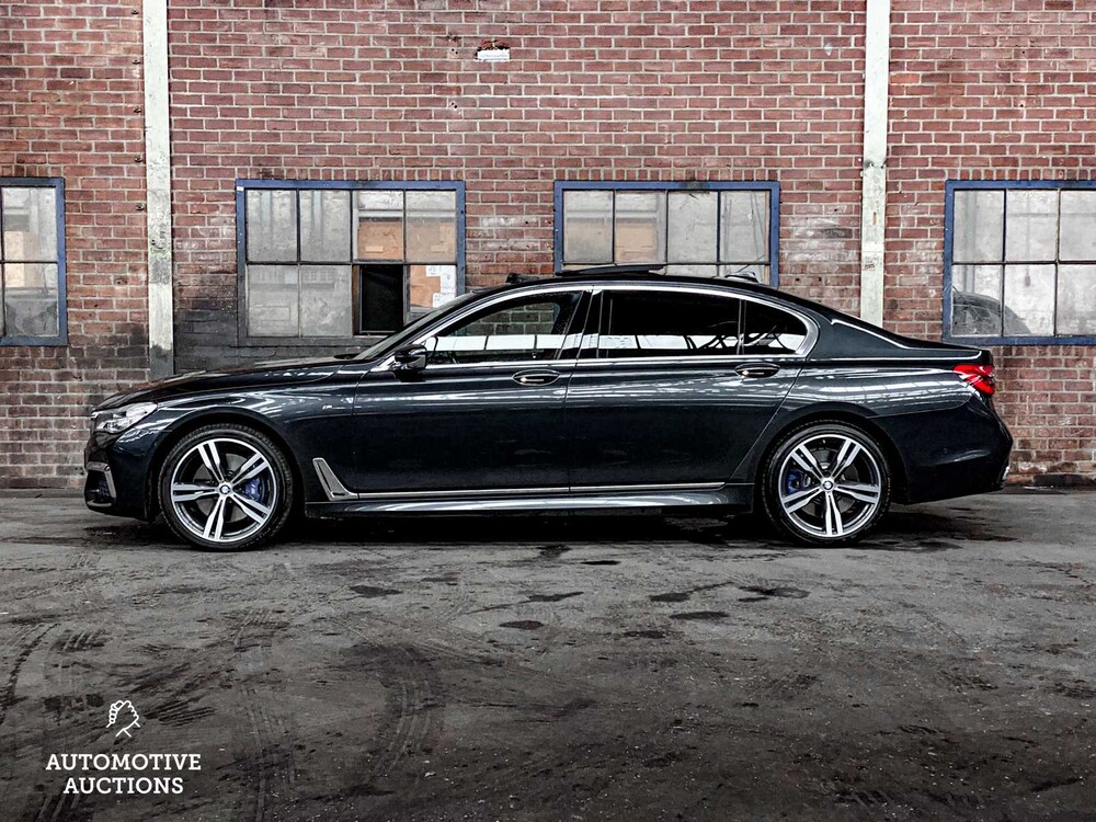 BMW 750Li M-Sport xDrive G12 449pk 2016 7-serie