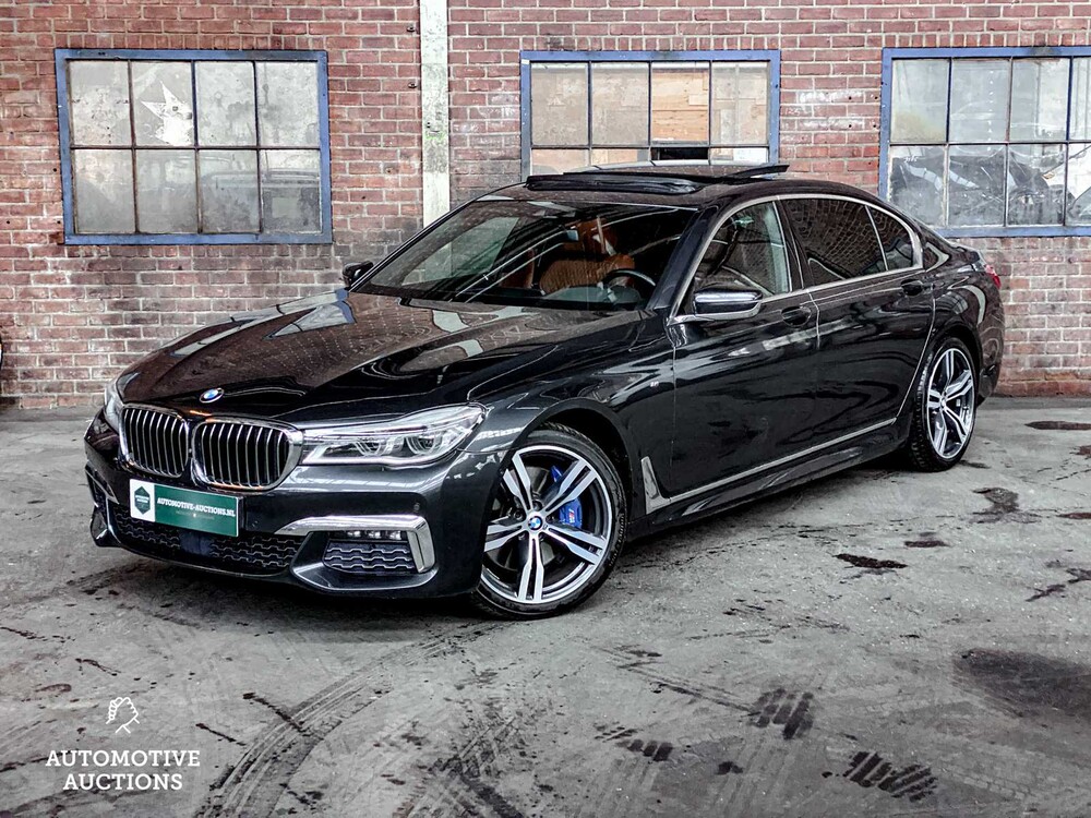 BMW 750Li M-Sport xDrive G12 449pk 2016 7-serie