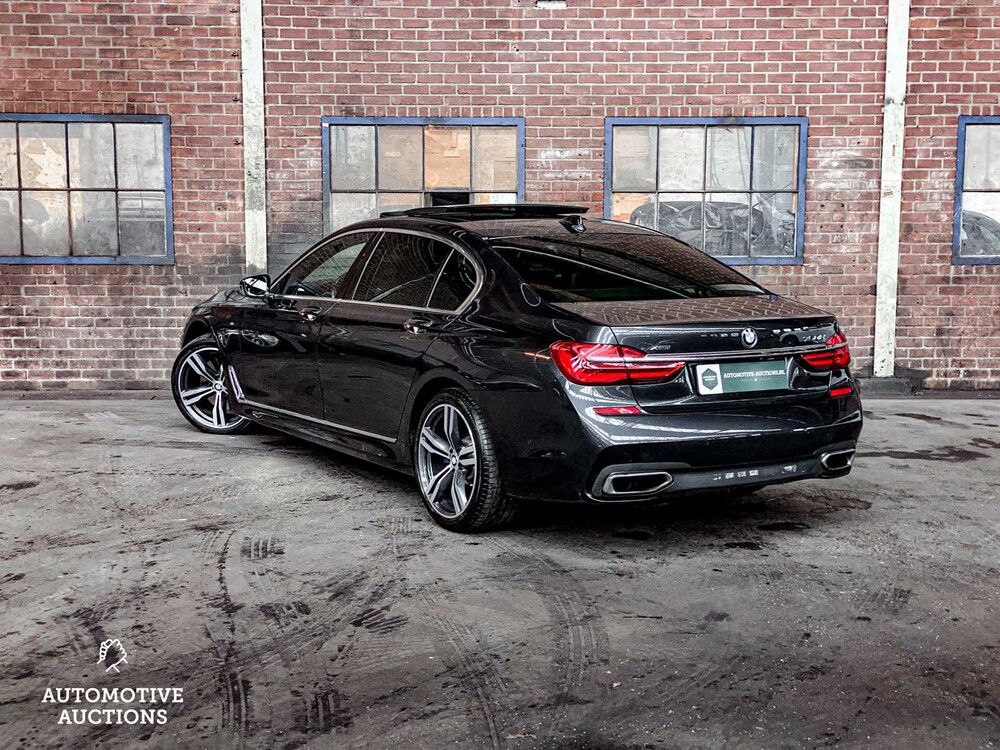 BMW 750Li M-Sport xDrive G12 449pk 2016 7-serie