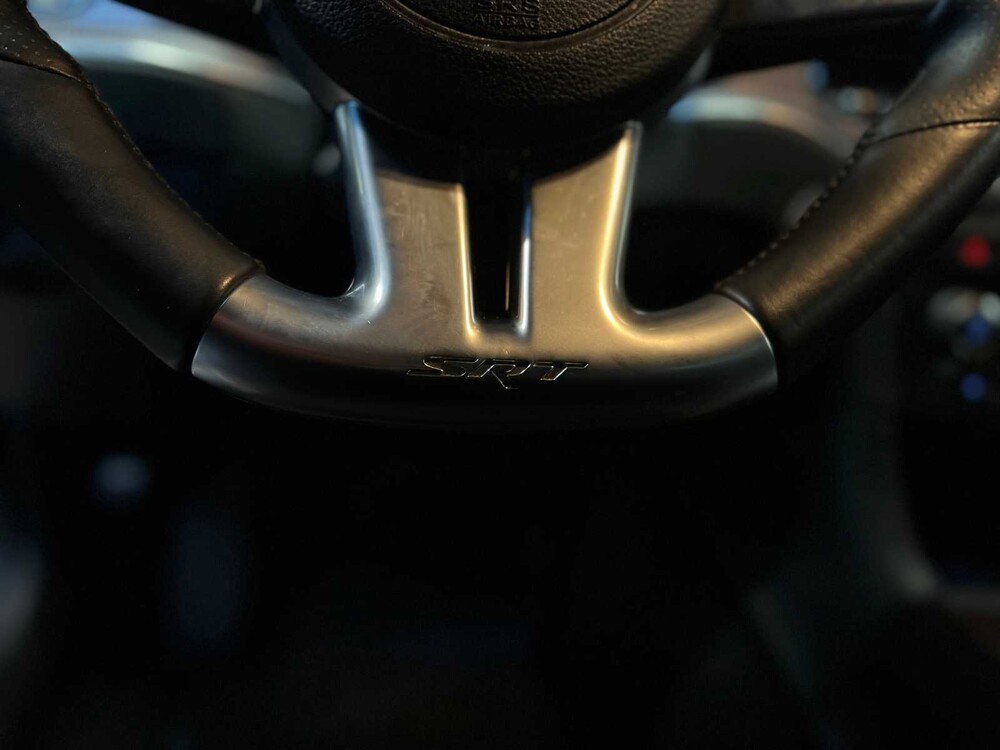 Dodge Charger SRT-8 6.4 V8 HEMI 477pk 2014, N-915-JF