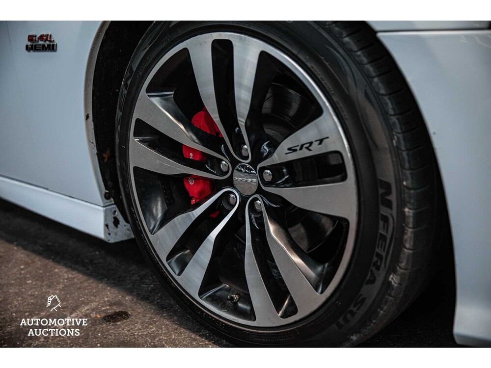 Dodge Charger SRT-8 6.4 V8 HEMI 477pk 2014, N-915-JF