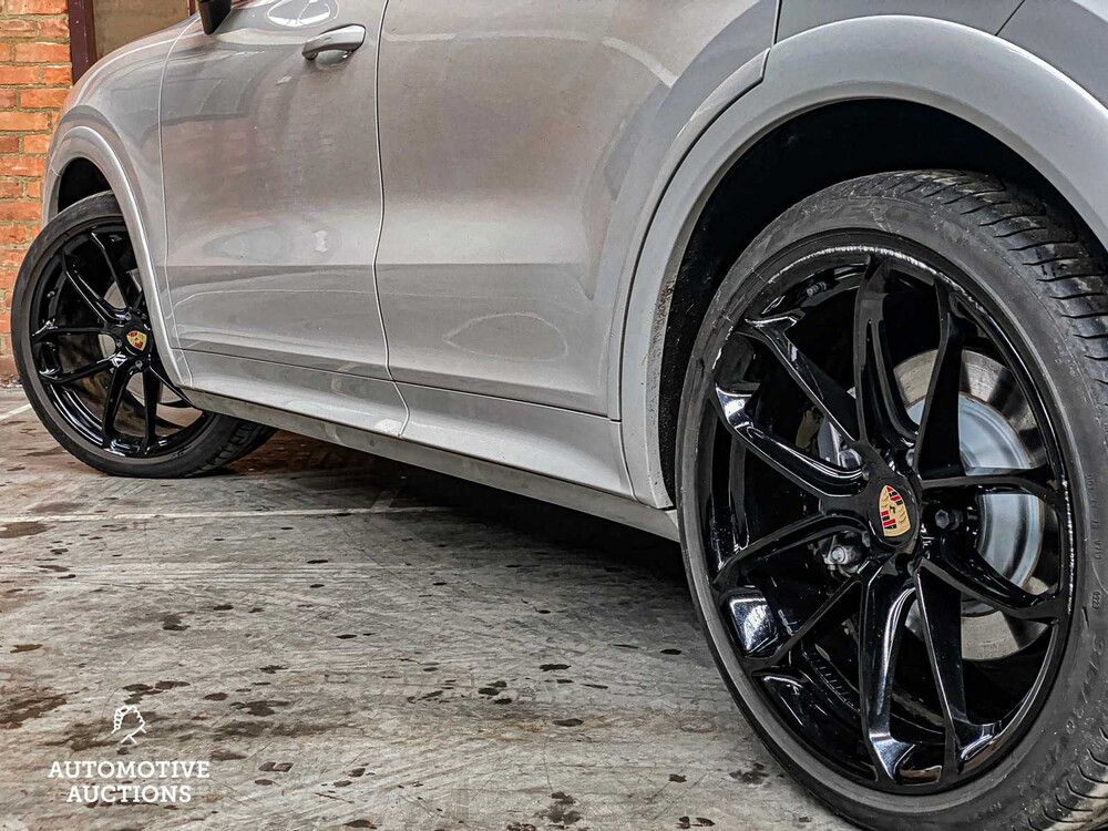 Porsche Cayenne Coupé E-Hybrid 3.0 V6 -CARBON EDITION- 462pk Sport-Chrono 2019 -ORIG. NL-, G-015-LR