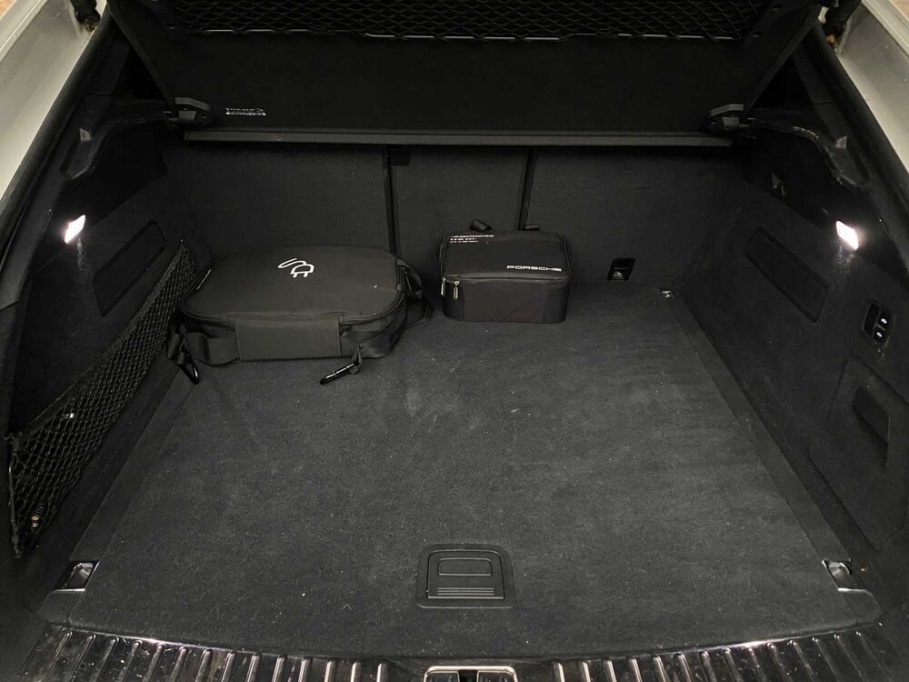 Porsche Cayenne Coupé E-Hybrid 3.0 V6 -CARBON EDITION- 462pk Sport-Chrono 2019 -ORIG. NL-, G-015-LR