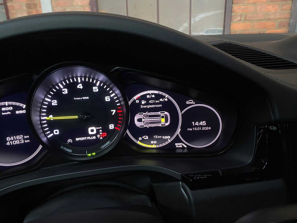 Porsche Cayenne Coupé E-Hybrid 3.0 V6 -CARBON EDITION- 462pk Sport-Chrono 2019 -ORIG. NL-, G-015-LR