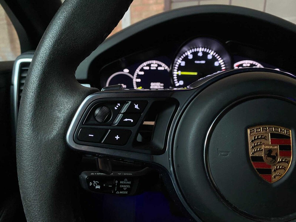 Porsche Cayenne Coupé E-Hybrid 3.0 V6 -CARBON EDITION- 462pk Sport-Chrono 2019 -ORIG. NL-, G-015-LR