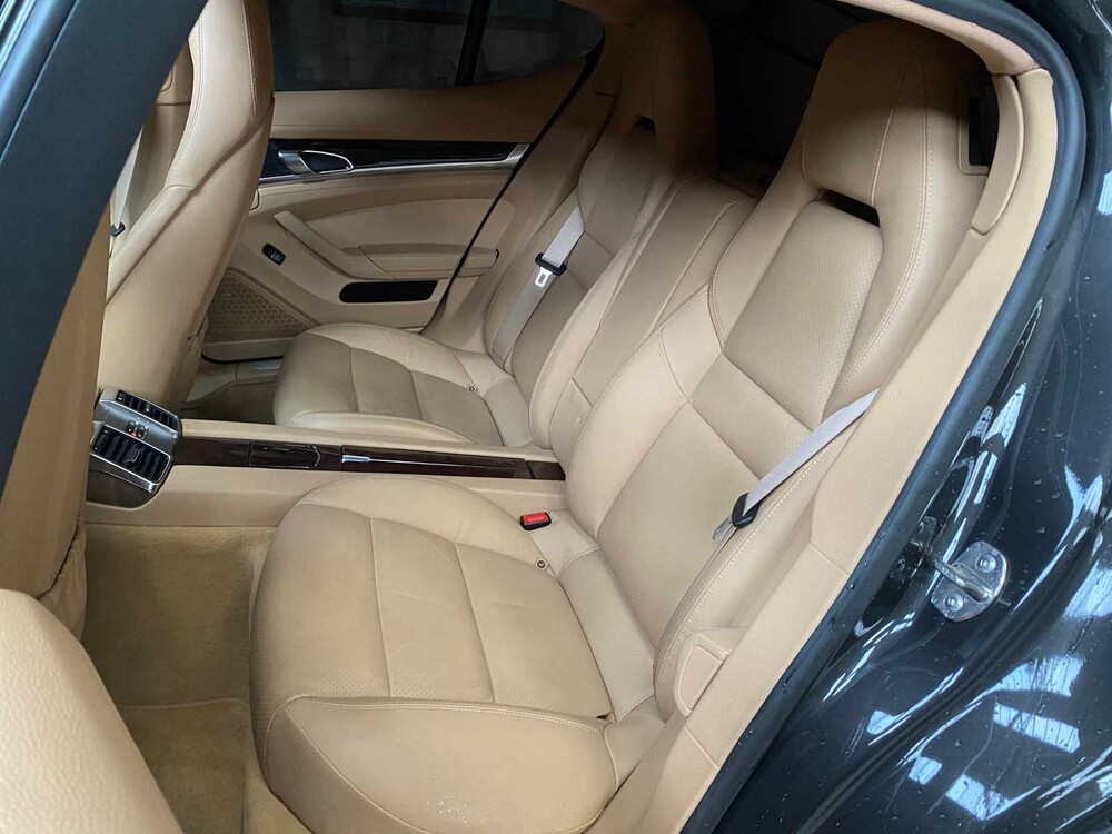 Porsche Panamera 4S 4.8 V8 400pk 2010