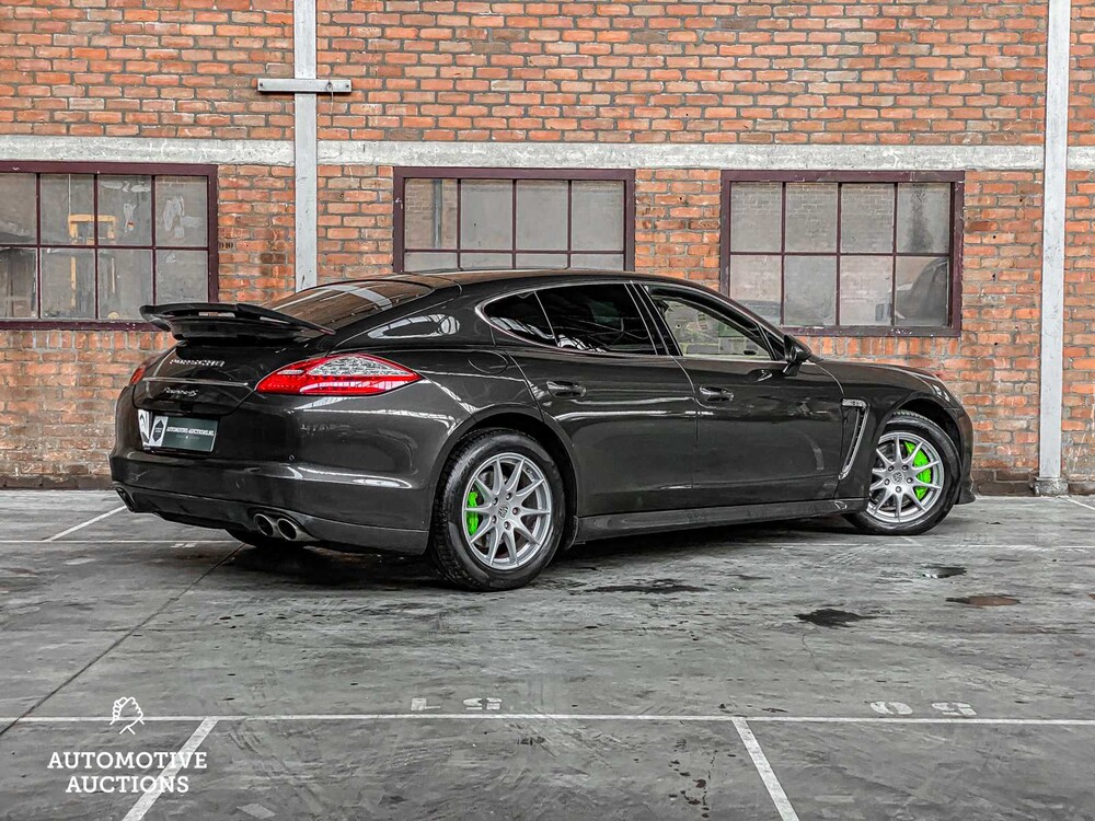 Porsche Panamera 4S 4.8 V8 400pk 2010
