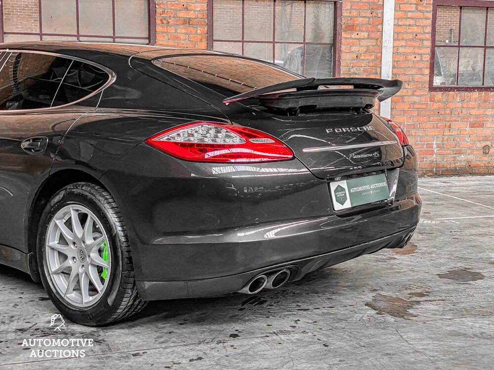 Porsche Panamera 4S 4.8 V8 400pk 2010