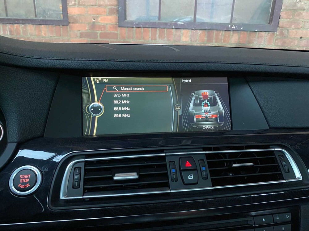 BMW ActiveHybrid7 4.4 V8 465pk 2010