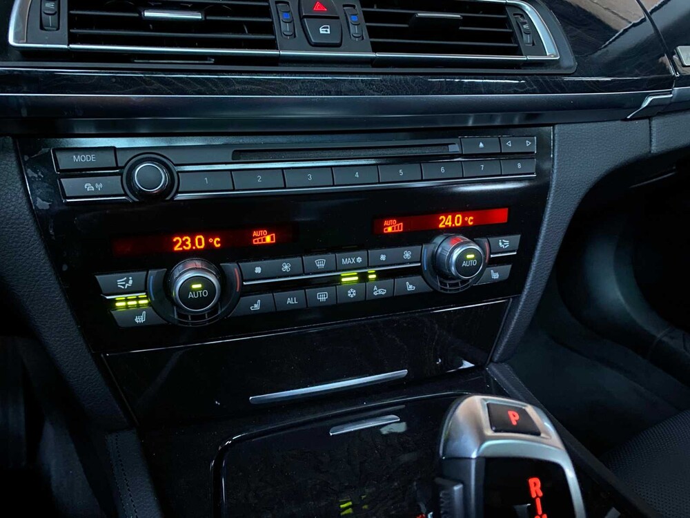 BMW ActiveHybrid7 4.4 V8 465pk 2010