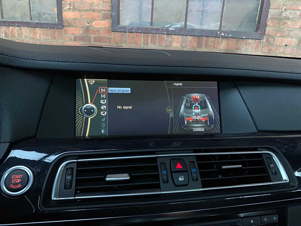 BMW ActiveHybrid7 4.4 V8 465pk 2010