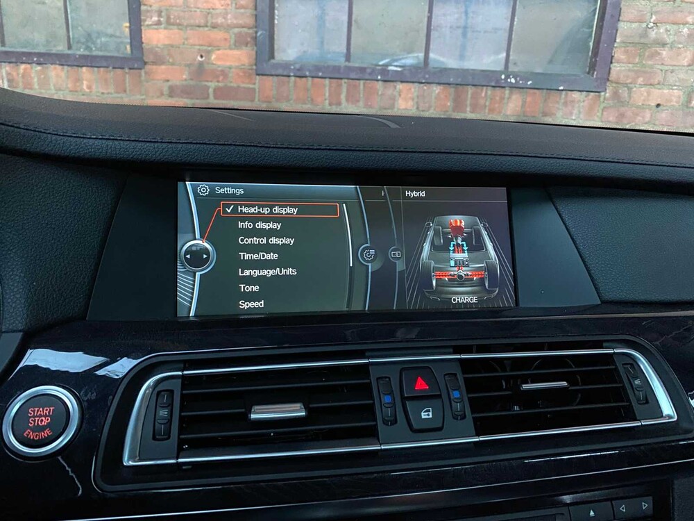 BMW ActiveHybrid7 4.4 V8 465pk 2010