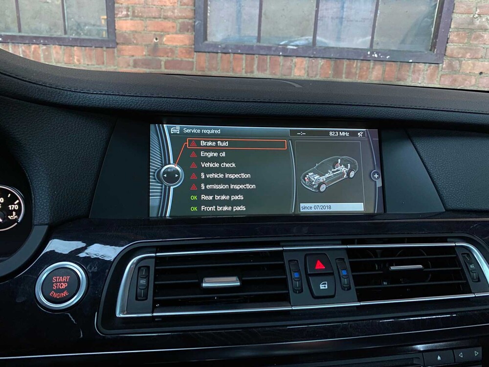 BMW ActiveHybrid7 4.4 V8 465pk 2010