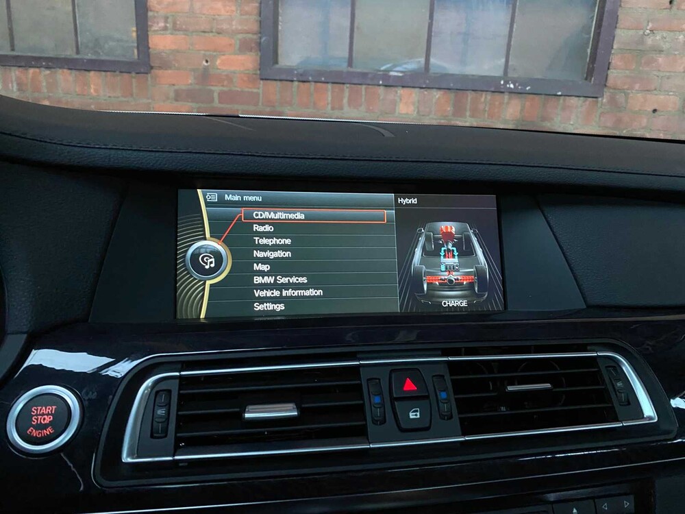 BMW ActiveHybrid7 4.4 V8 465pk 2010