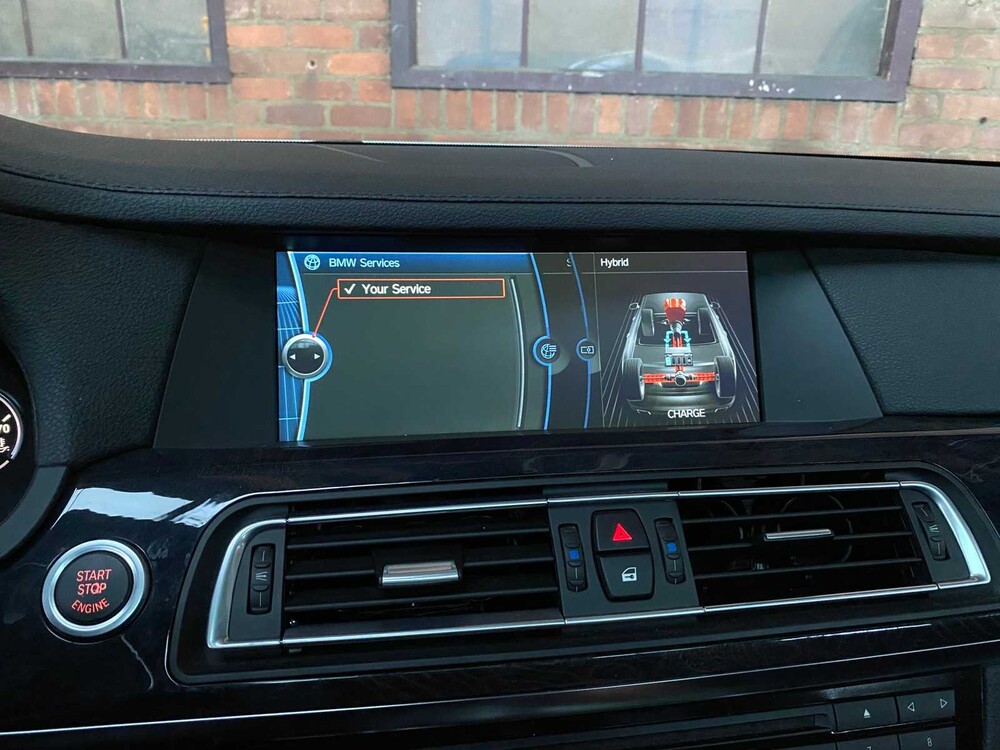 BMW ActiveHybrid7 4.4 V8 465pk 2010