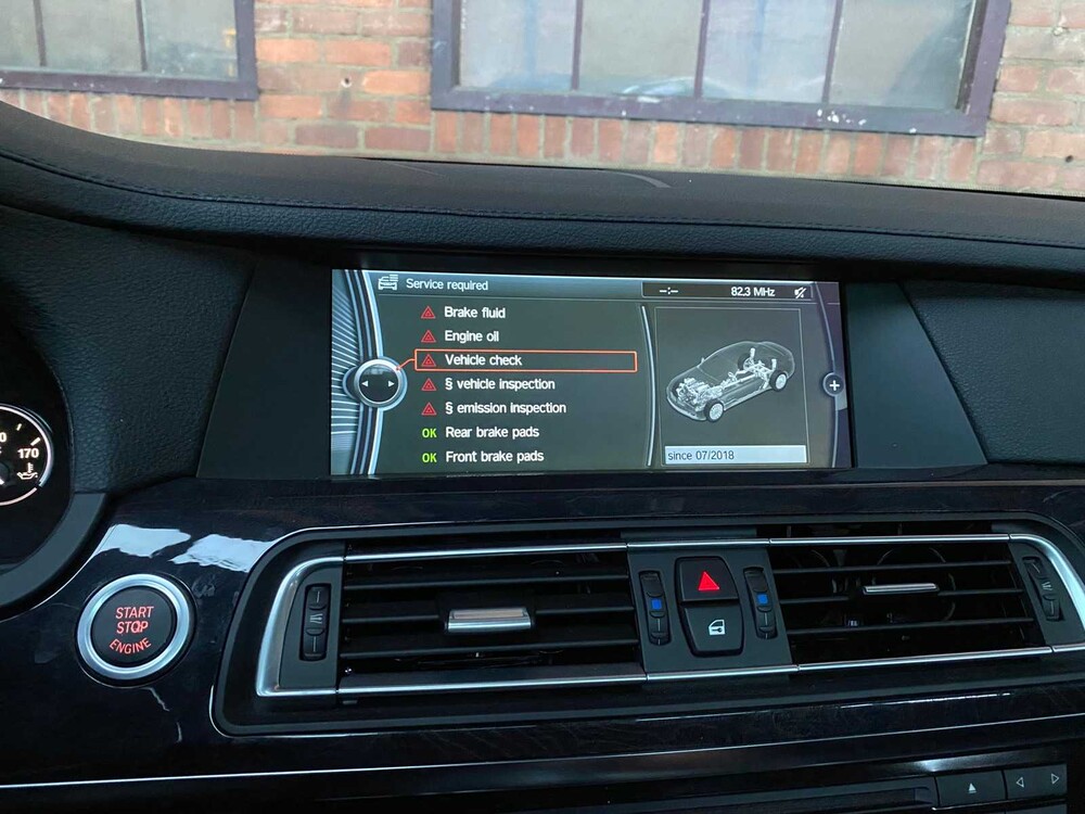 BMW ActiveHybrid7 4.4 V8 465pk 2010