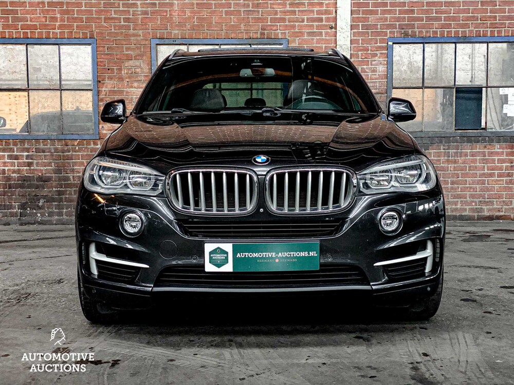 BMW X5 xDrive50i High Executive F15 449pk 2014, XX-057-V
