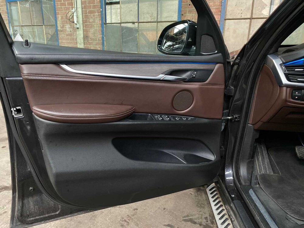 BMW X5 xDrive50i High Executive F15 449pk 2014, XX-057-V