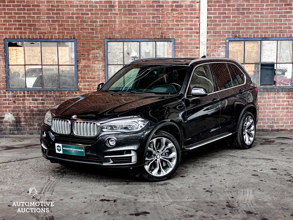 BMW X5 xDrive50i High Executive F15 449pk 2014, XX-057-V