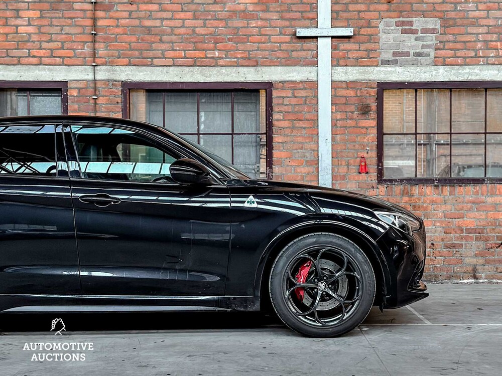 Alfa Romeo Stelvio QUADRIFOGLIO 2.9 V6 -FERRARI ENGINE- AWD 510pk 2018, L-684-LG
