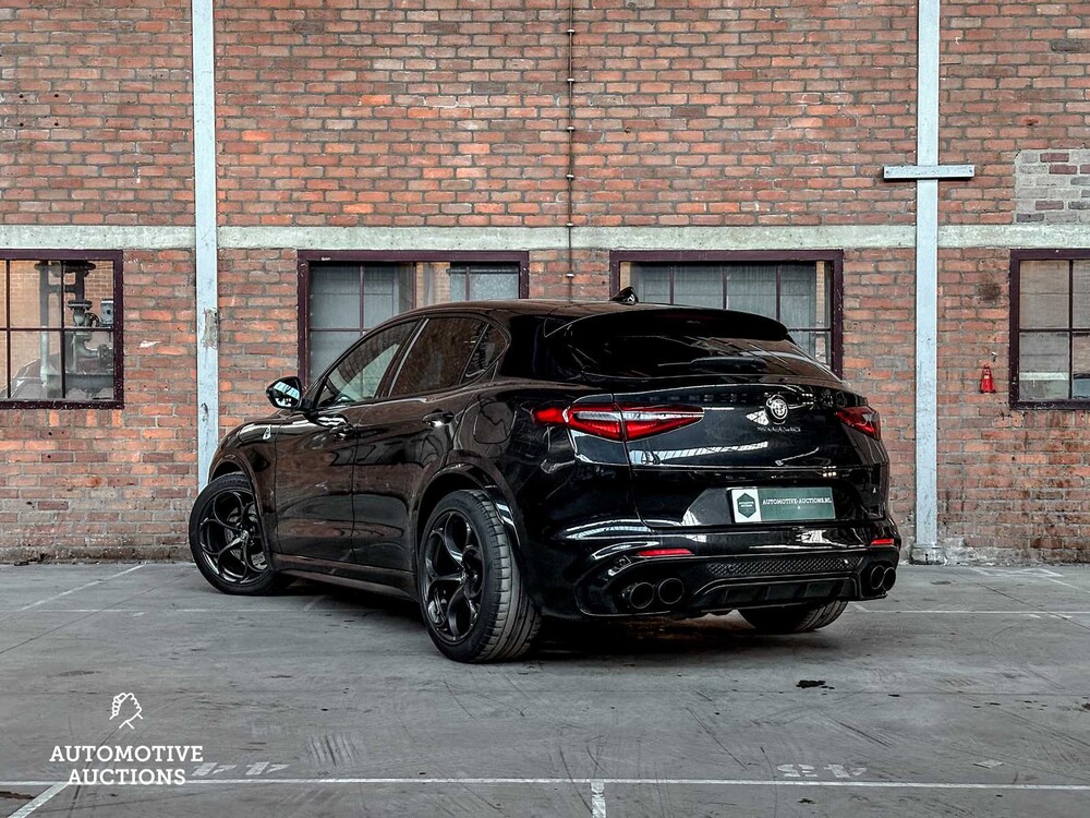 Alfa Romeo Stelvio QUADRIFOGLIO 2.9 V6 -FERRARI ENGINE- AWD 510pk 2018, L-684-LG
