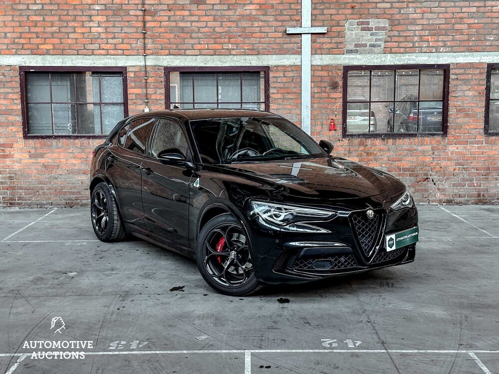 Alfa Romeo Stelvio QUADRIFOGLIO 2.9 V6 -FERRARI ENGINE- AWD 510pk 2018, L-684-LG