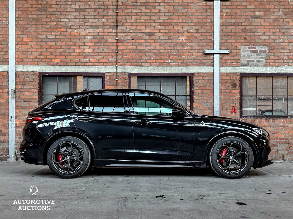 Alfa Romeo Stelvio QUADRIFOGLIO 2.9 V6 -FERRARI ENGINE- AWD 510pk 2018, L-684-LG