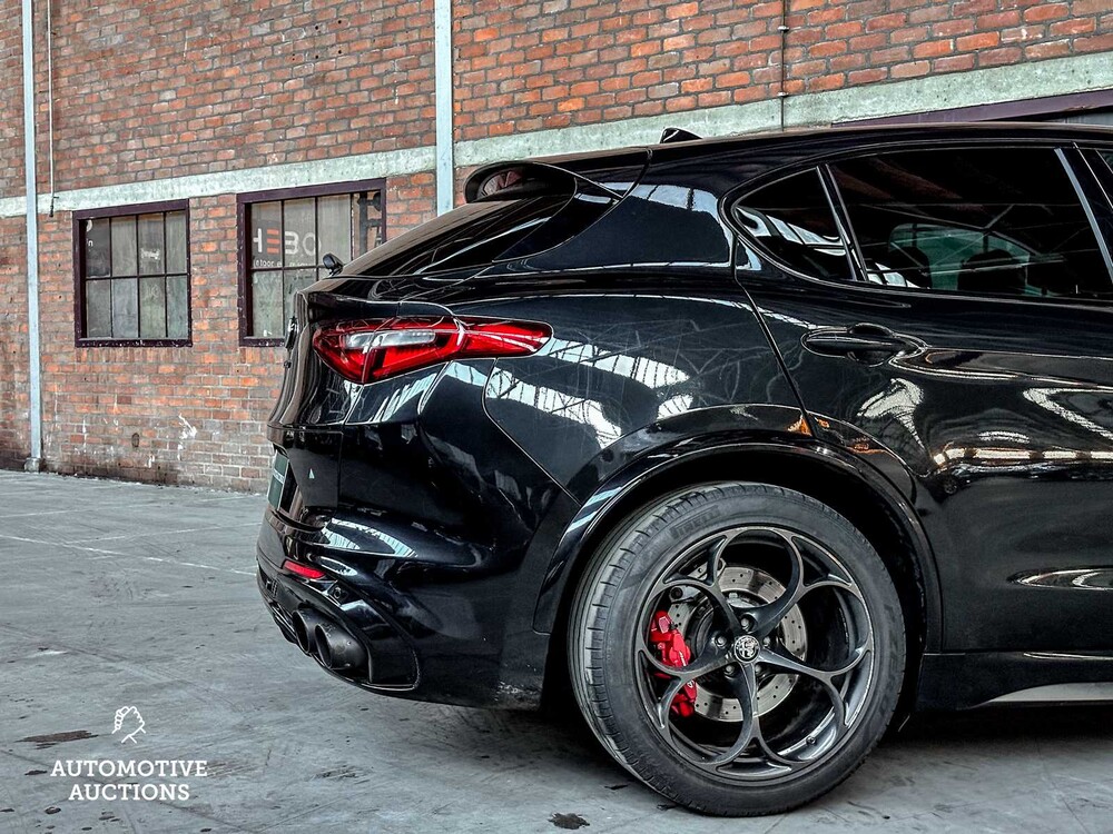 Alfa Romeo Stelvio QUADRIFOGLIO 2.9 V6 -FERRARI ENGINE- AWD 510pk 2018, L-684-LG