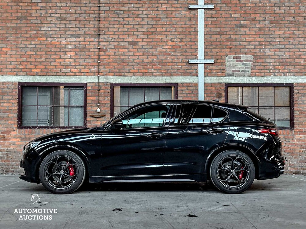 Alfa Romeo Stelvio QUADRIFOGLIO 2.9 V6 -FERRARI ENGINE- AWD 510pk 2018, L-684-LG