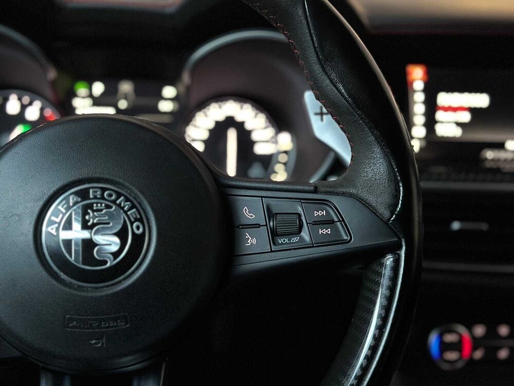 Alfa Romeo Stelvio QUADRIFOGLIO 2.9 V6 -FERRARI ENGINE- AWD 510pk 2018, L-684-LG