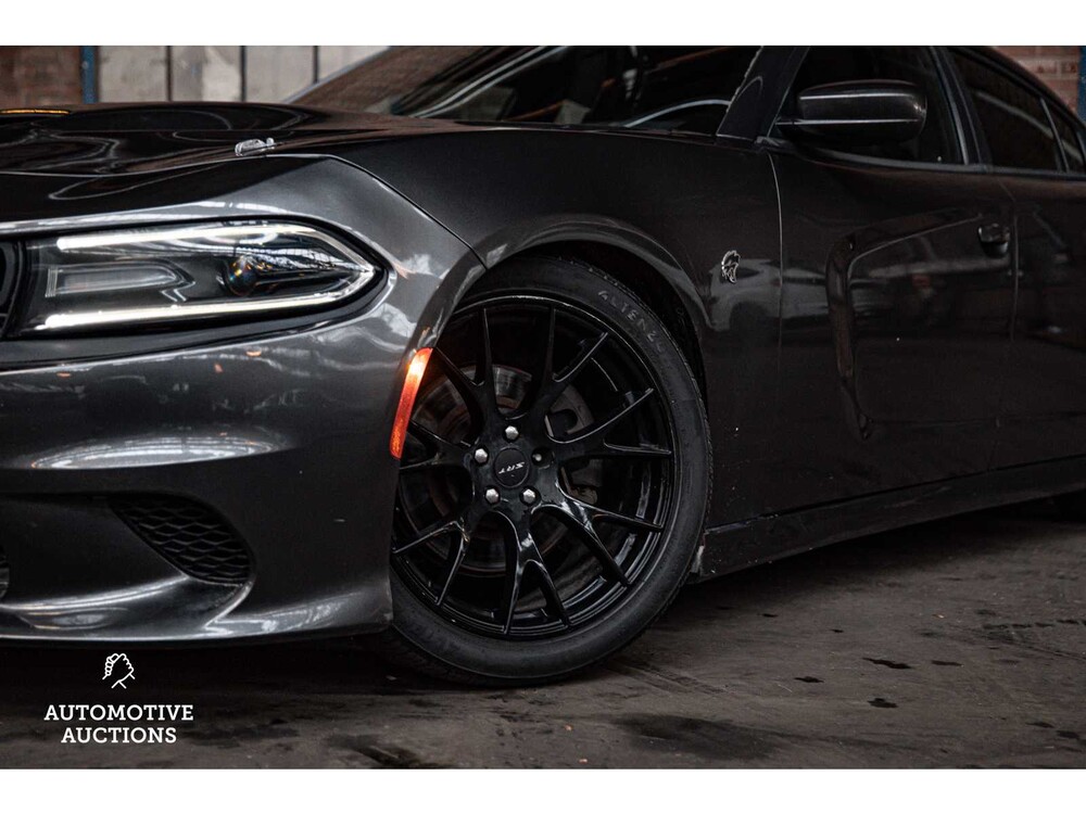 Dodge Charger SRT 5.7 V8 373pk 2016