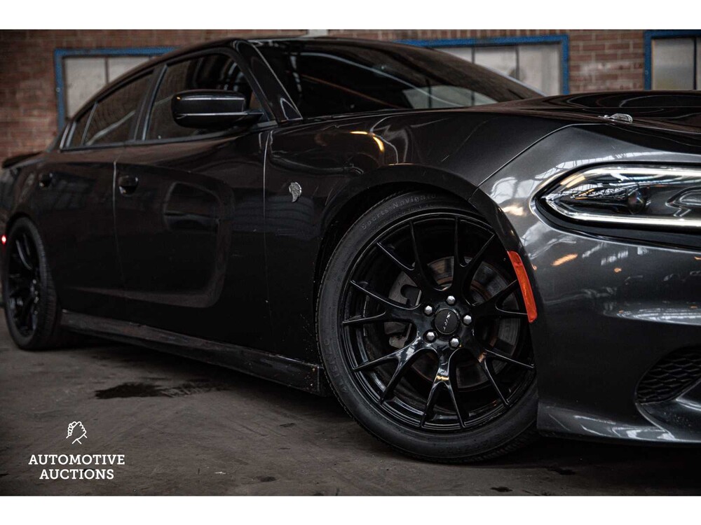 Dodge Charger SRT 5.7 V8 373pk 2016