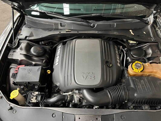 Dodge Charger SRT 5.7 V8 373pk 2016