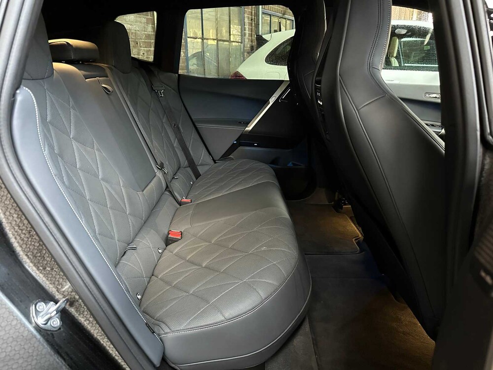 BMW iX xDrive50 M-Sport High Executive 112kWh 523pk 2022 GARANTIE ORIG-NL, P-938-BV