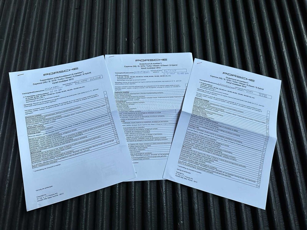 Porsche Cayenne S 4.8 V8 400pk 2012 -ORIG. NL-, 38-TTS-1