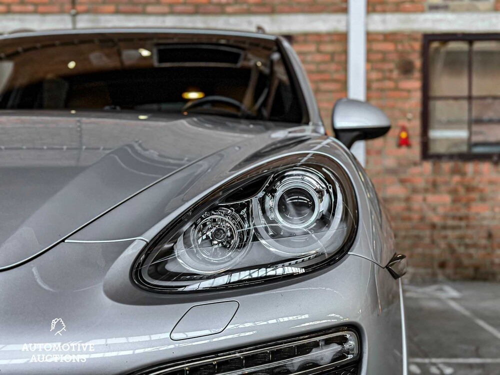 Porsche Cayenne S 4.8 V8 400pk 2012 -ORIG. NL-, 38-TTS-1