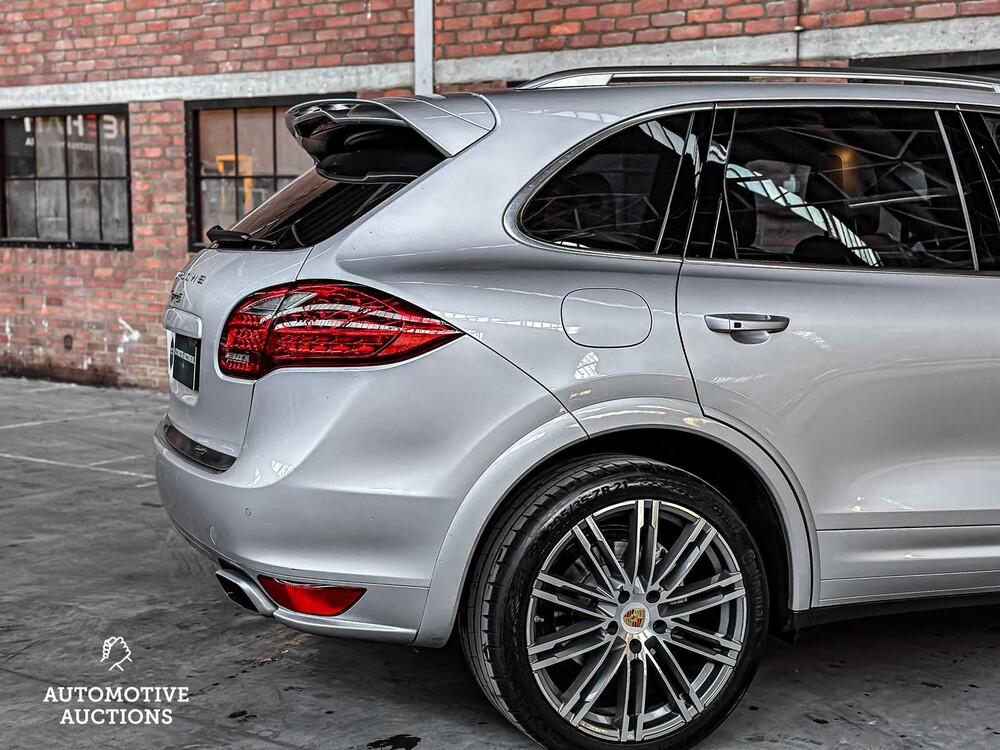 Porsche Cayenne S 4.8 V8 400pk 2012 -ORIG. NL-, 38-TTS-1