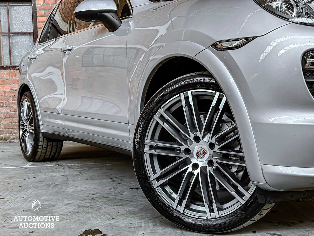 Porsche Cayenne S 4.8 V8 400pk 2012 -ORIG. NL-, 38-TTS-1