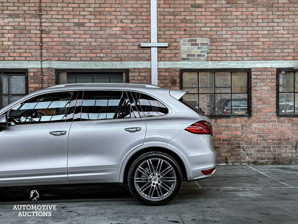 Porsche Cayenne S 4.8 V8 400pk 2012 -ORIG. NL-, 38-TTS-1