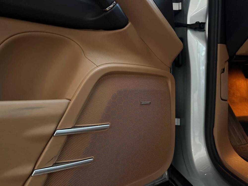 Porsche Cayenne S 4.8 V8 400pk 2012 -ORIG. NL-, 38-TTS-1