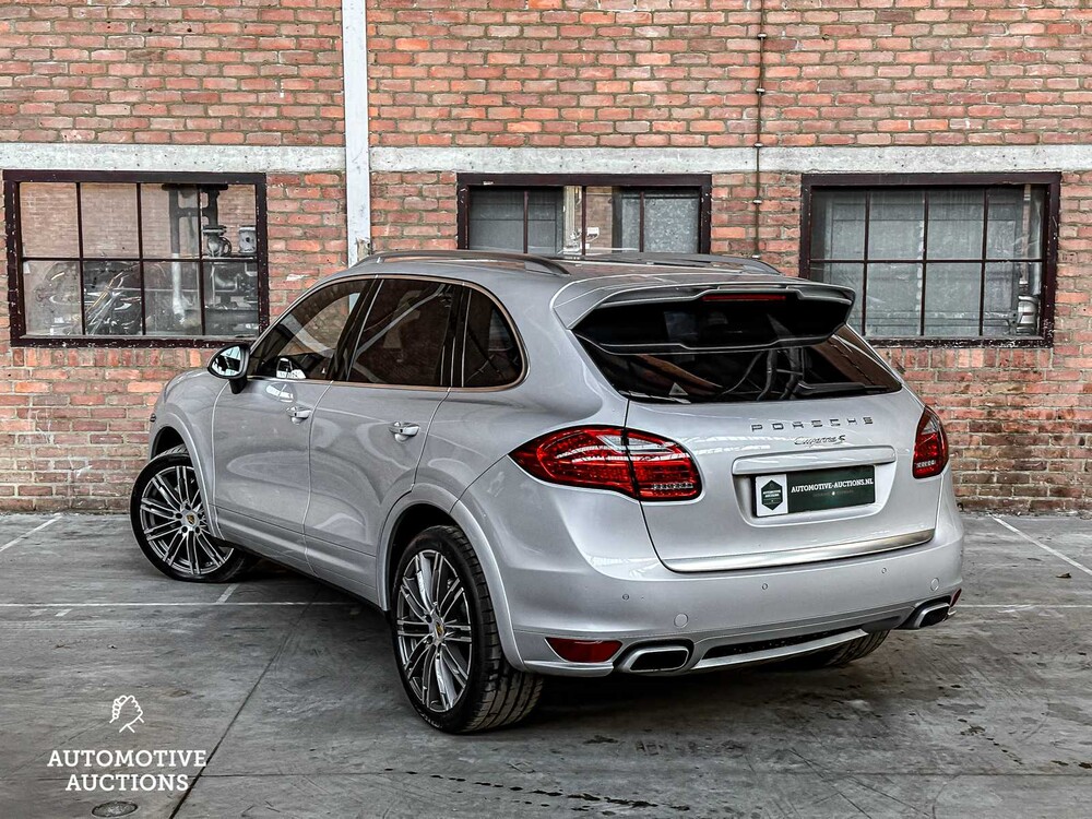 Porsche Cayenne S 4.8 V8 400pk 2012 -ORIG. NL-, 38-TTS-1